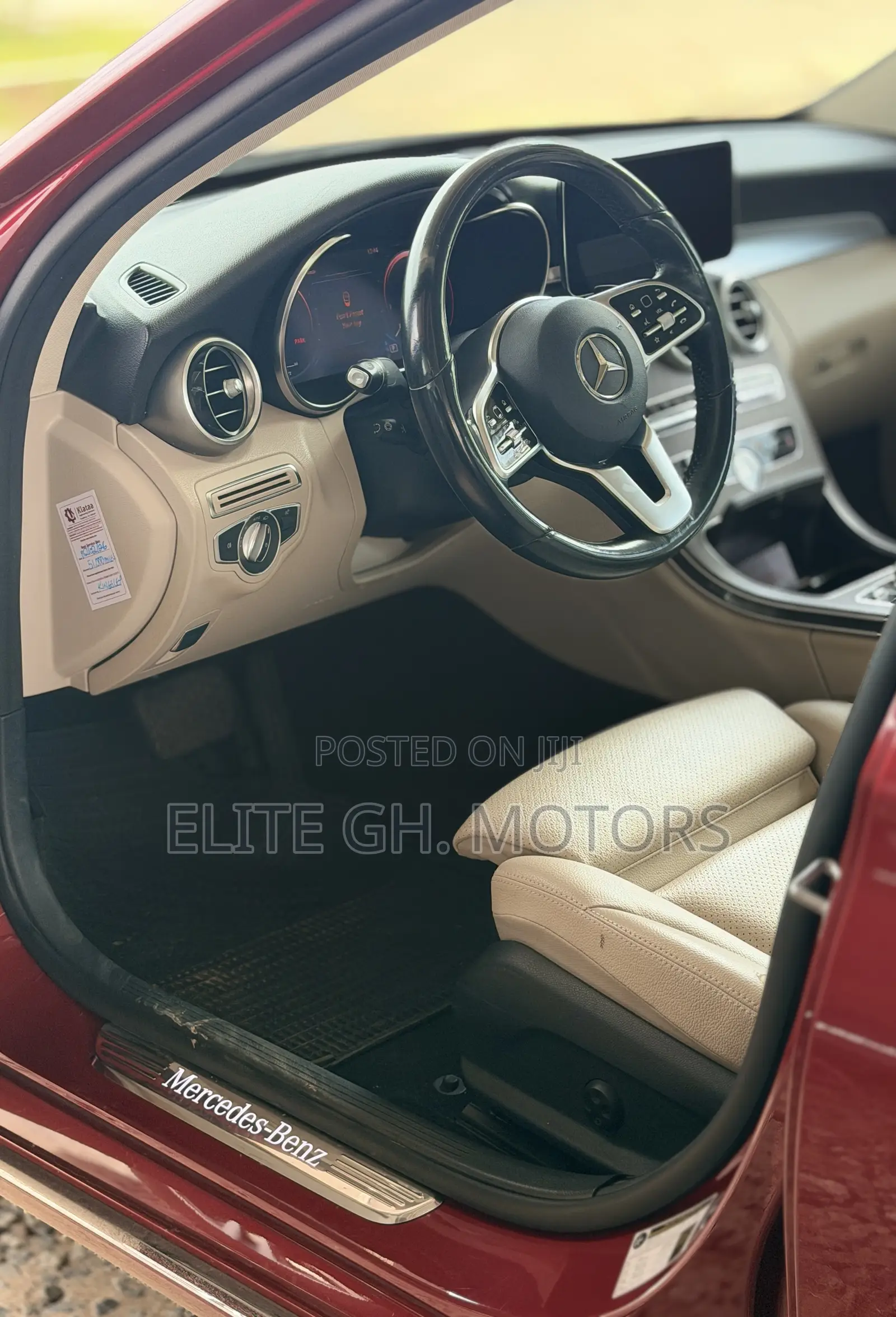 Mercedes-Benz C300 2020 Red