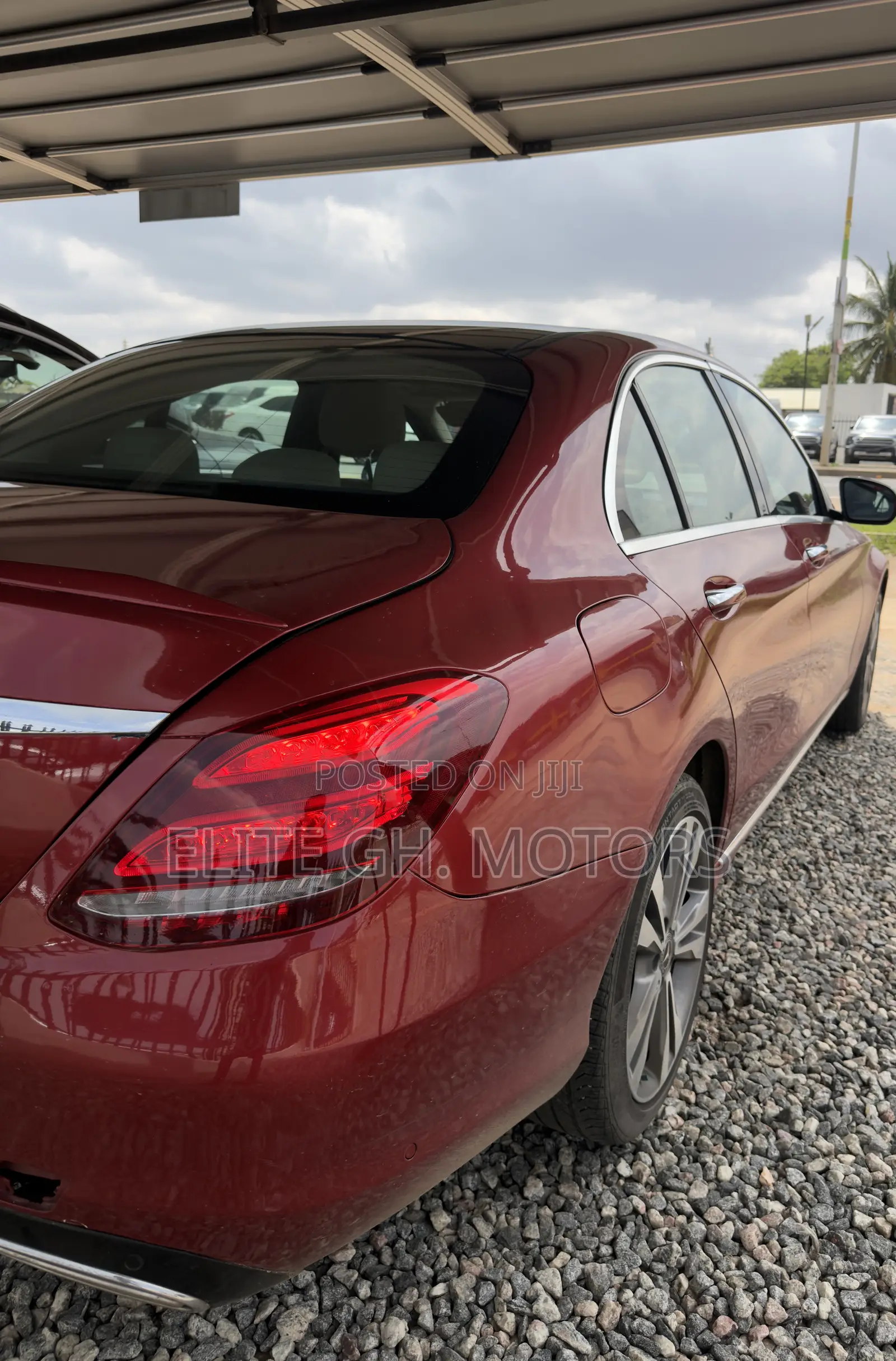 Mercedes-Benz C300 2020 Red