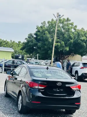 Hyundai Elantra SE Sedan FWD (1.8L 4cyl 6A) 2016 Black