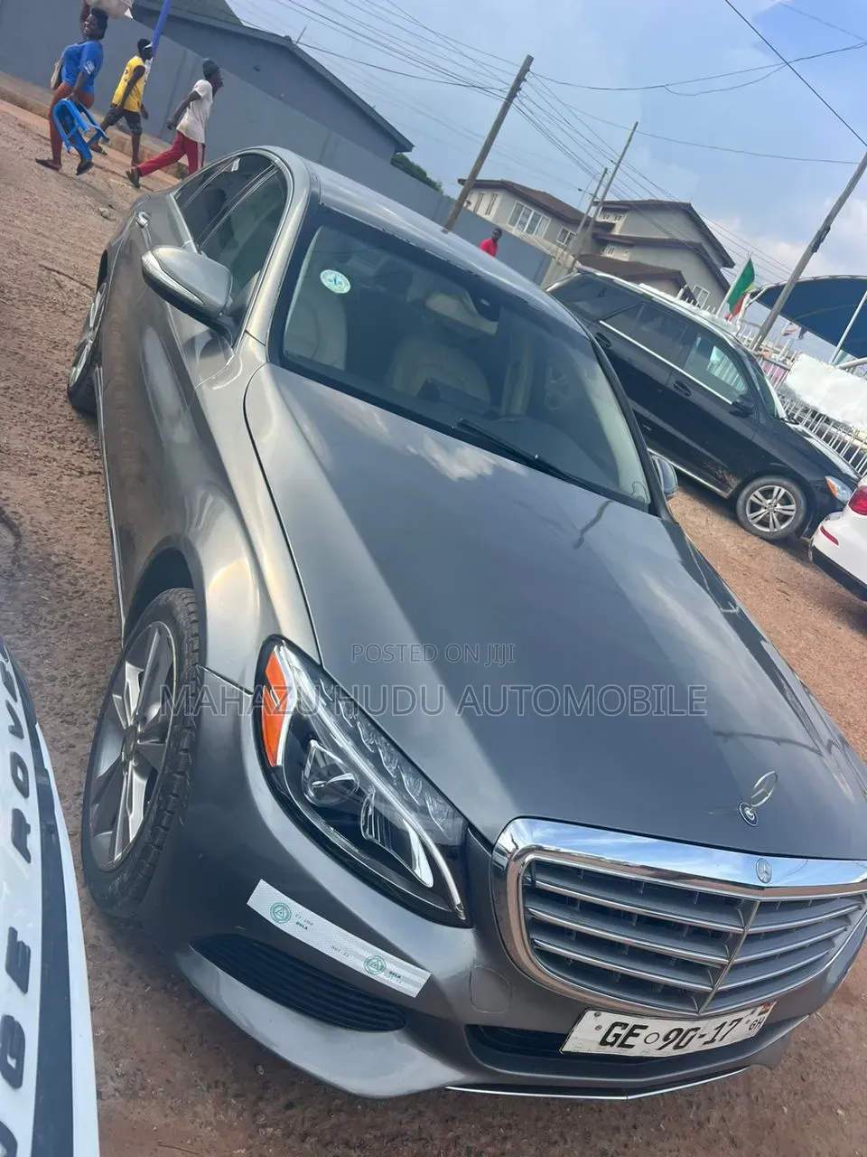 Mercedes-Benz C300 Luxury 4dr AWD 4Matic Sedan (2.0L 4cyl 7A) 2015 Gray