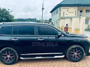 Toyota Highlander 2.7L 2WD 2013 Black