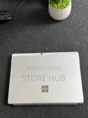 New Laptop Microsoft Surface Pro 8 8GB Intel Core i5 SSD 256GB