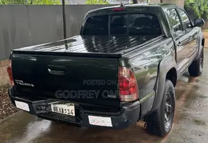 Toyota Tacoma Double Cab V6 Automatic 2012 Green