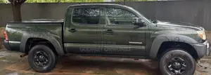 Toyota Tacoma Double Cab V6 Automatic 2012 Green