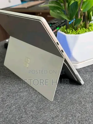 Laptop Microsoft Surface Pro 9 8GB Intel Core i5 SSD 256GB