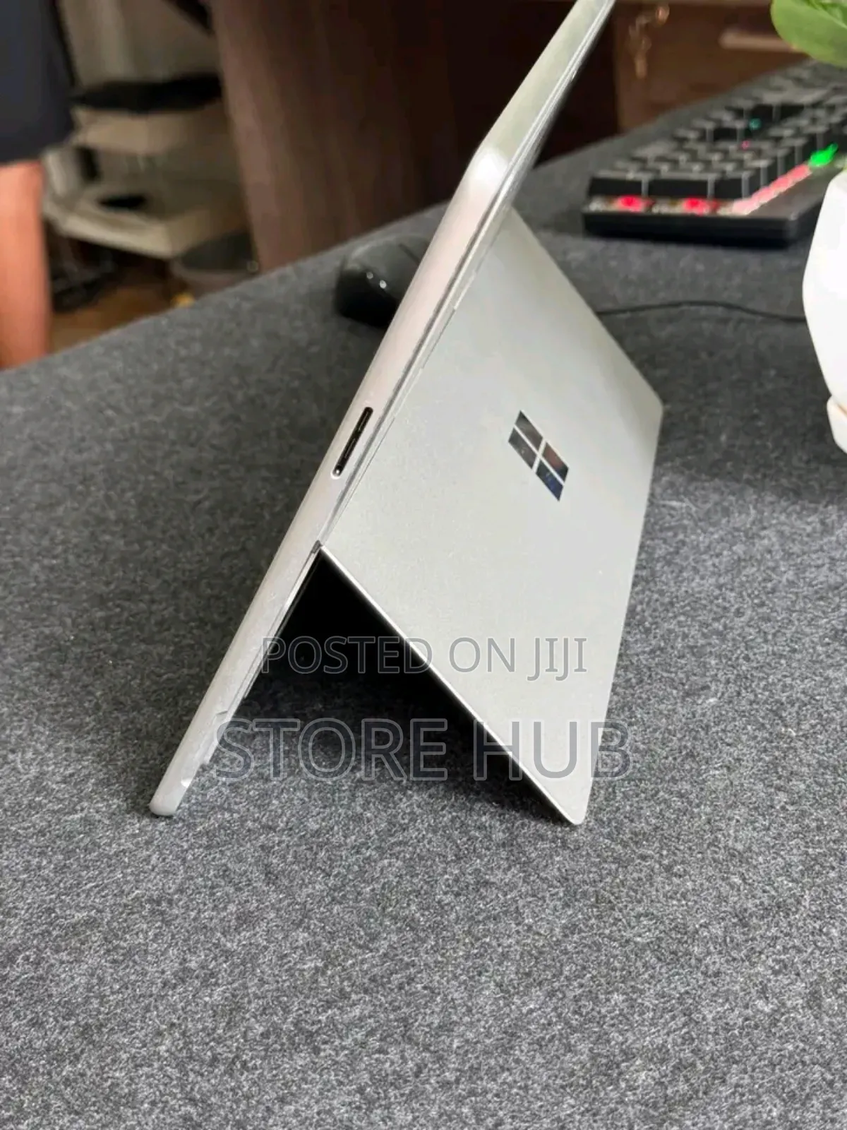 Laptop Microsoft Surface Pro 9 8GB Intel Core i5 SSD 256GB