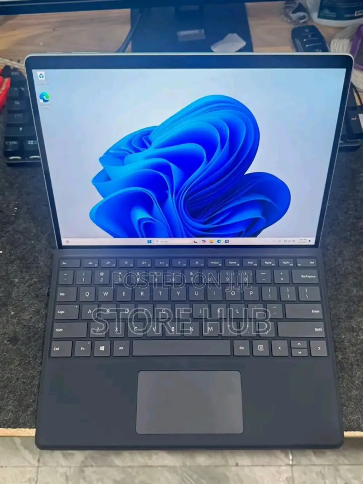 Laptop Microsoft Surface Pro 9 8GB Intel Core i5 SSD 256GB