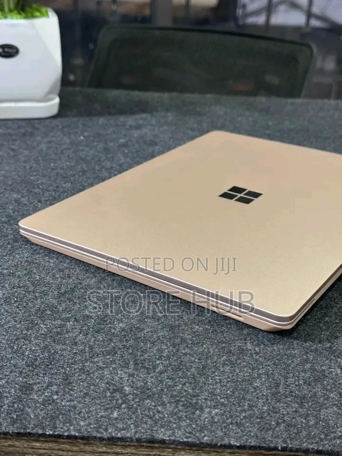 New Laptop Microsoft Surface Laptop Go 2 16GB Intel Core i5 SSD 512GB
