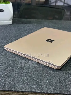 New Laptop Microsoft Surface Laptop Go 2 16GB Intel Core i5 SSD 512GB