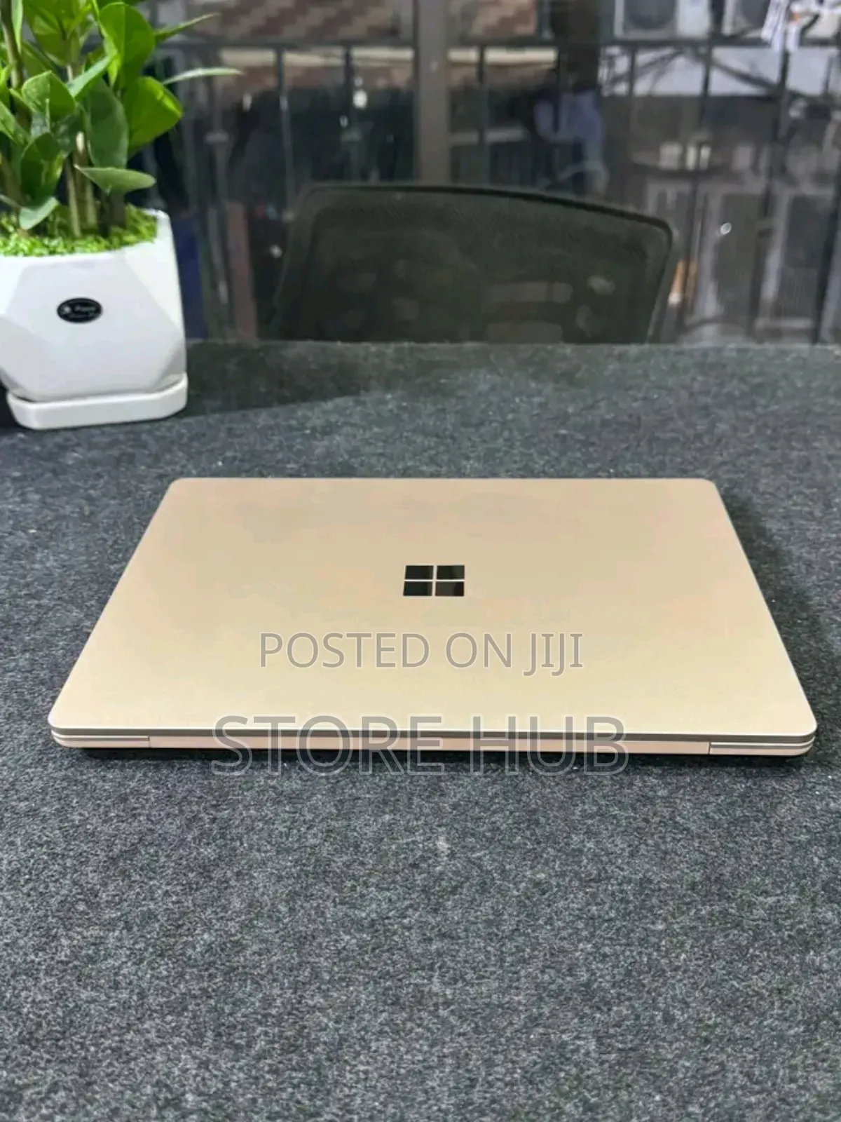 New Laptop Microsoft Surface Laptop Go 2 16GB Intel Core i5 SSD 512GB