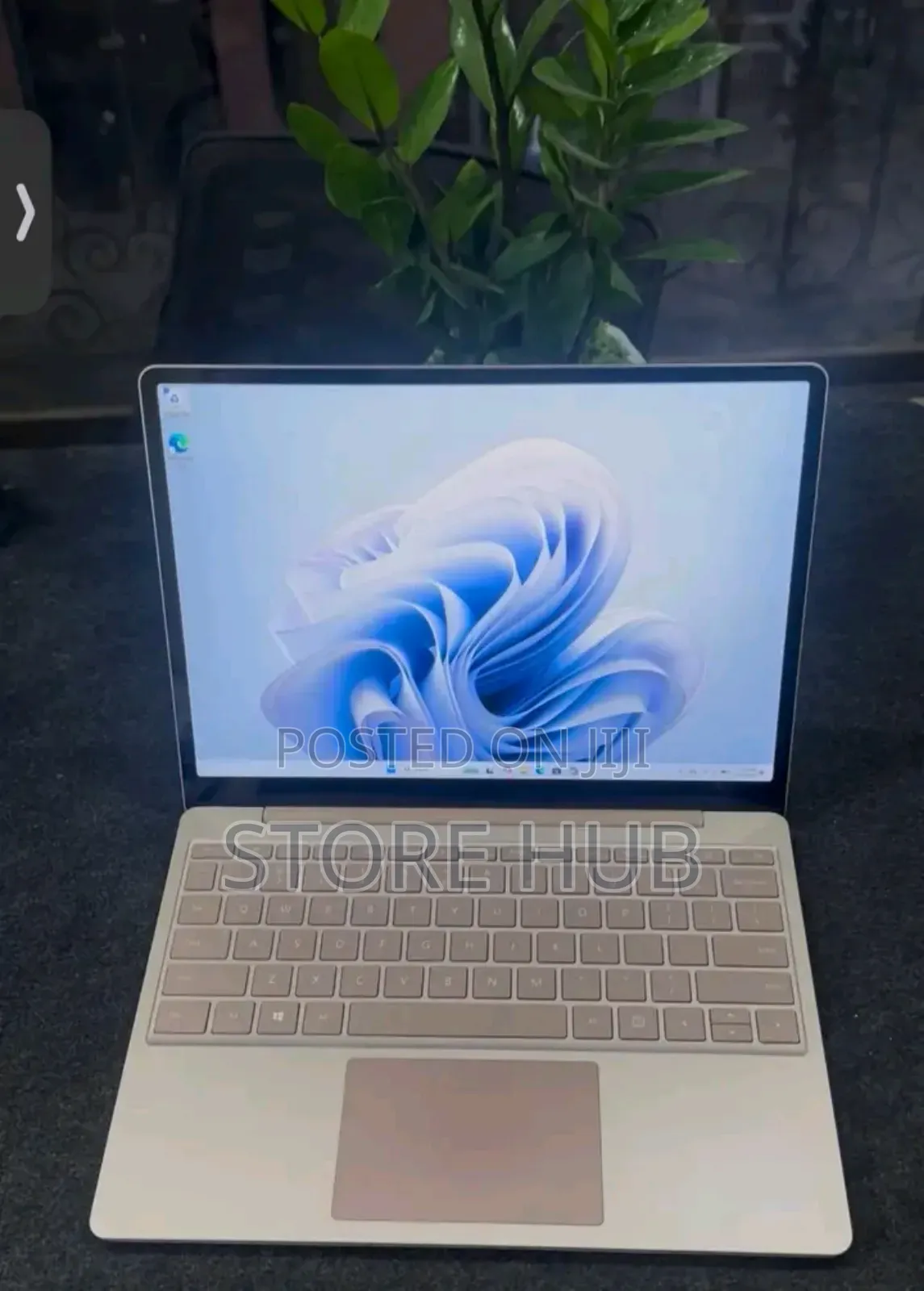 New Laptop Microsoft Surface Laptop Go 2 16GB Intel Core i5 SSD 512GB