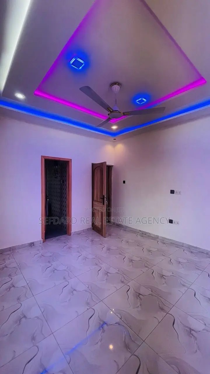3bdrm House in Sefdard Properties, Ablekuma for sale
