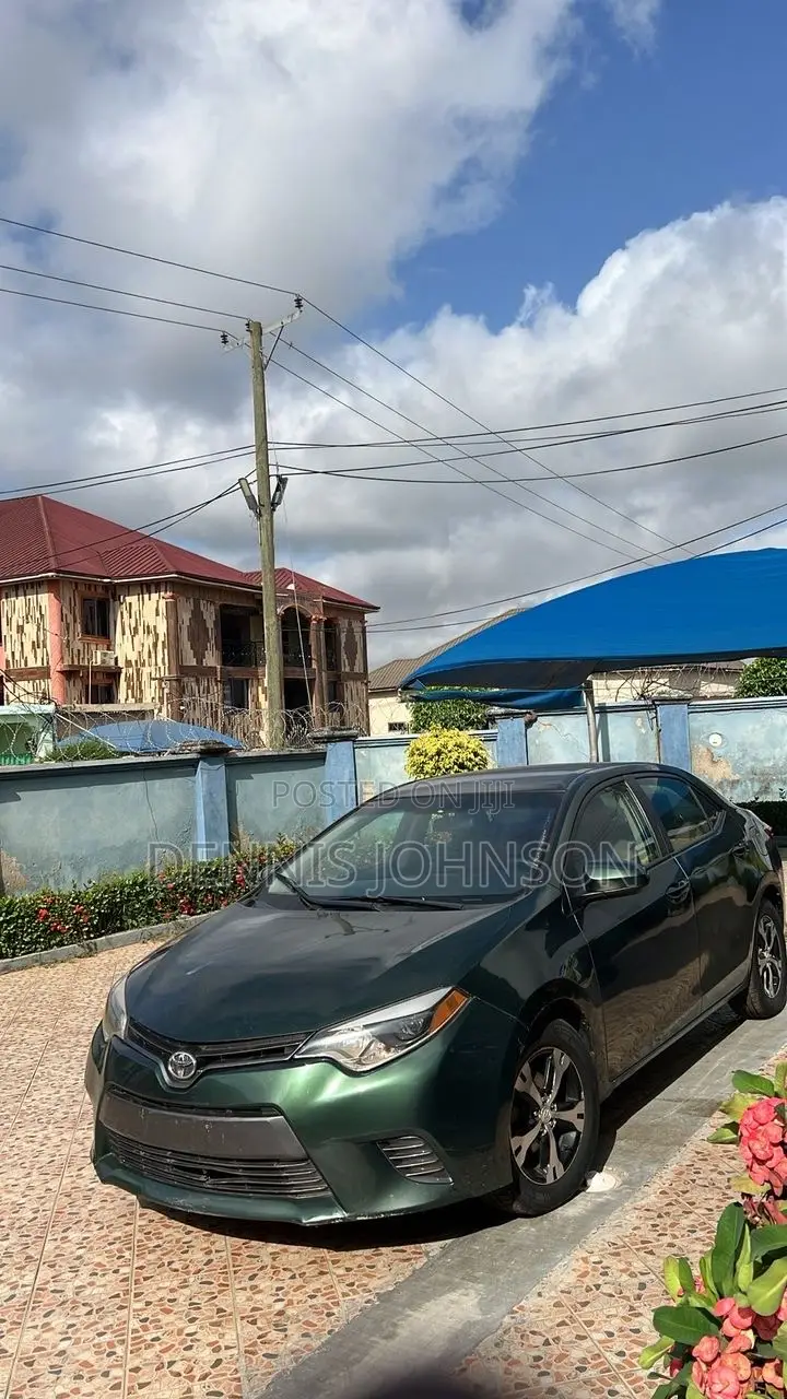 Toyota Corolla LE 4dr Sedan (1.8L 4cyl CVT) 2016 Green