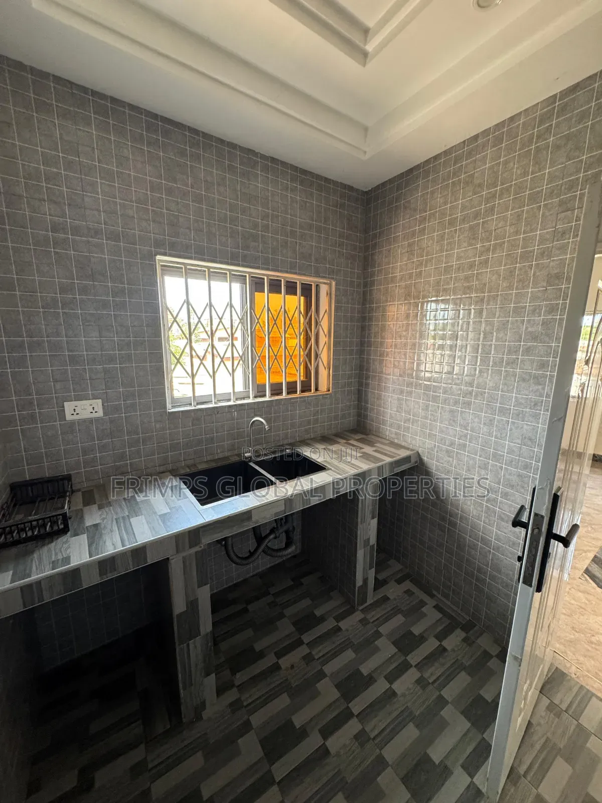 4bdrm House in Accra Metropolitan for sale