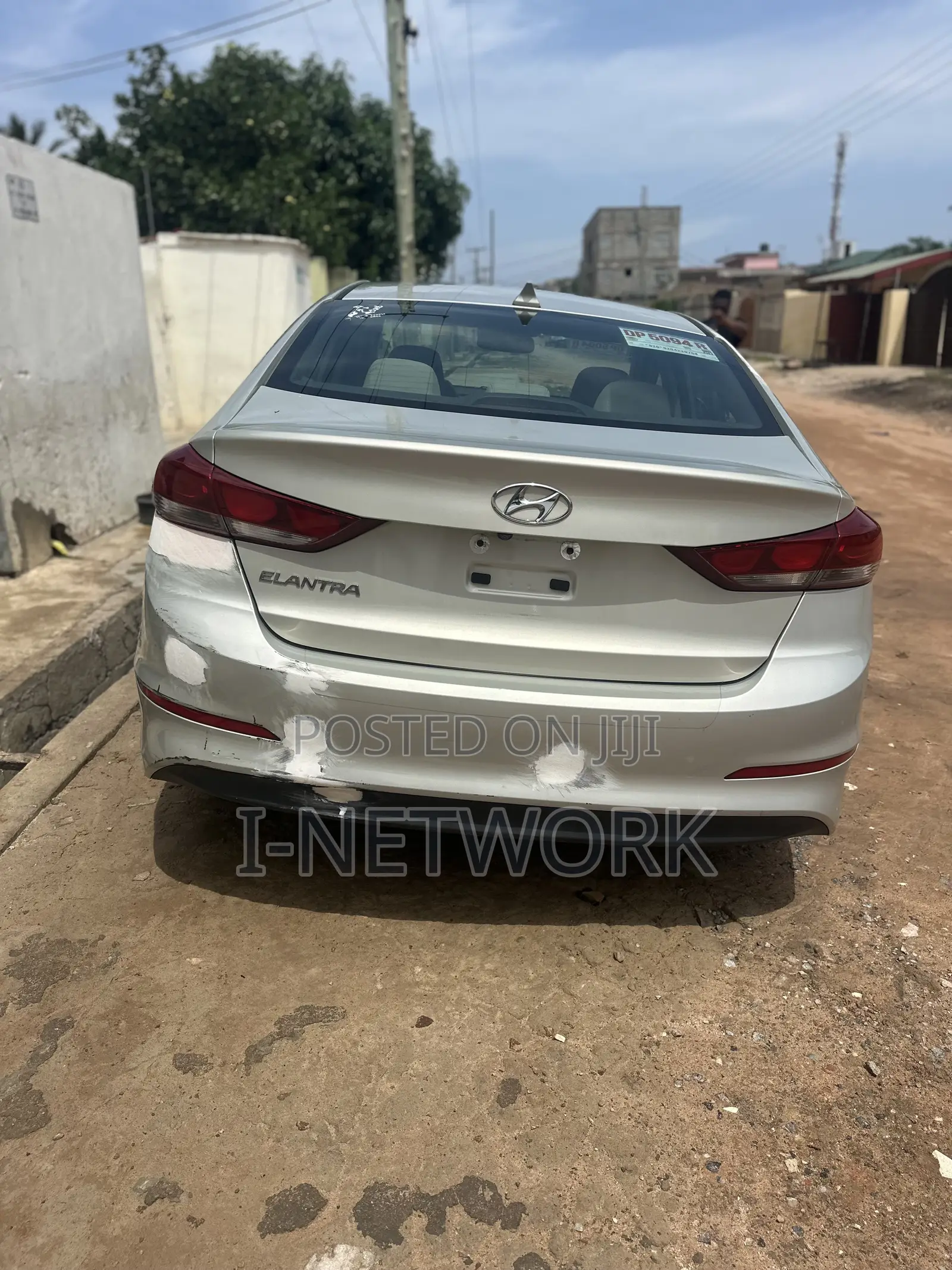 Hyundai Elantra Value Edition 2018 Gold