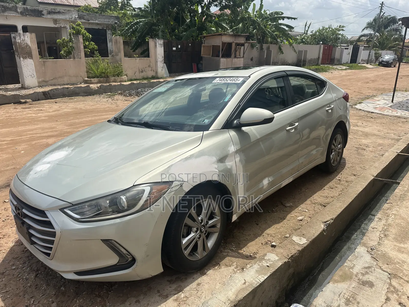 Hyundai Elantra Value Edition 2018 Gold