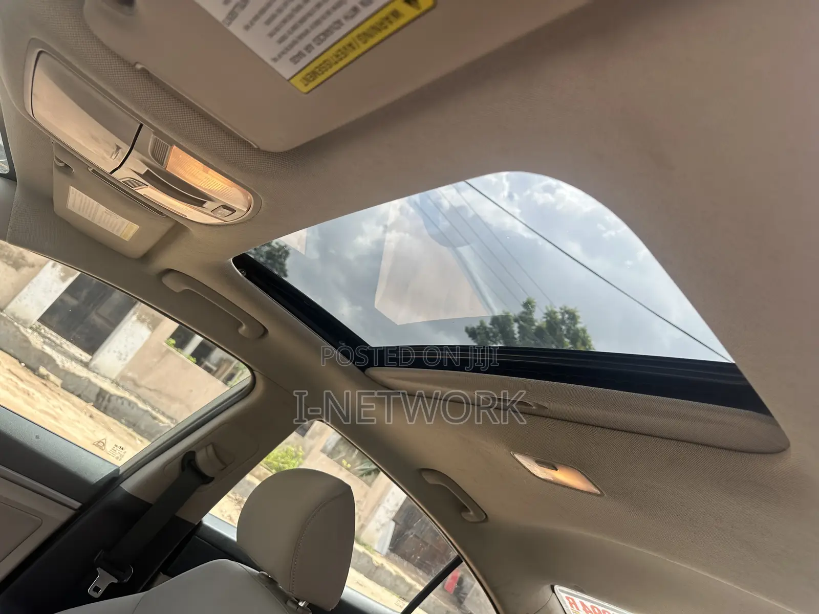Hyundai Elantra Value Edition 2018 Gold
