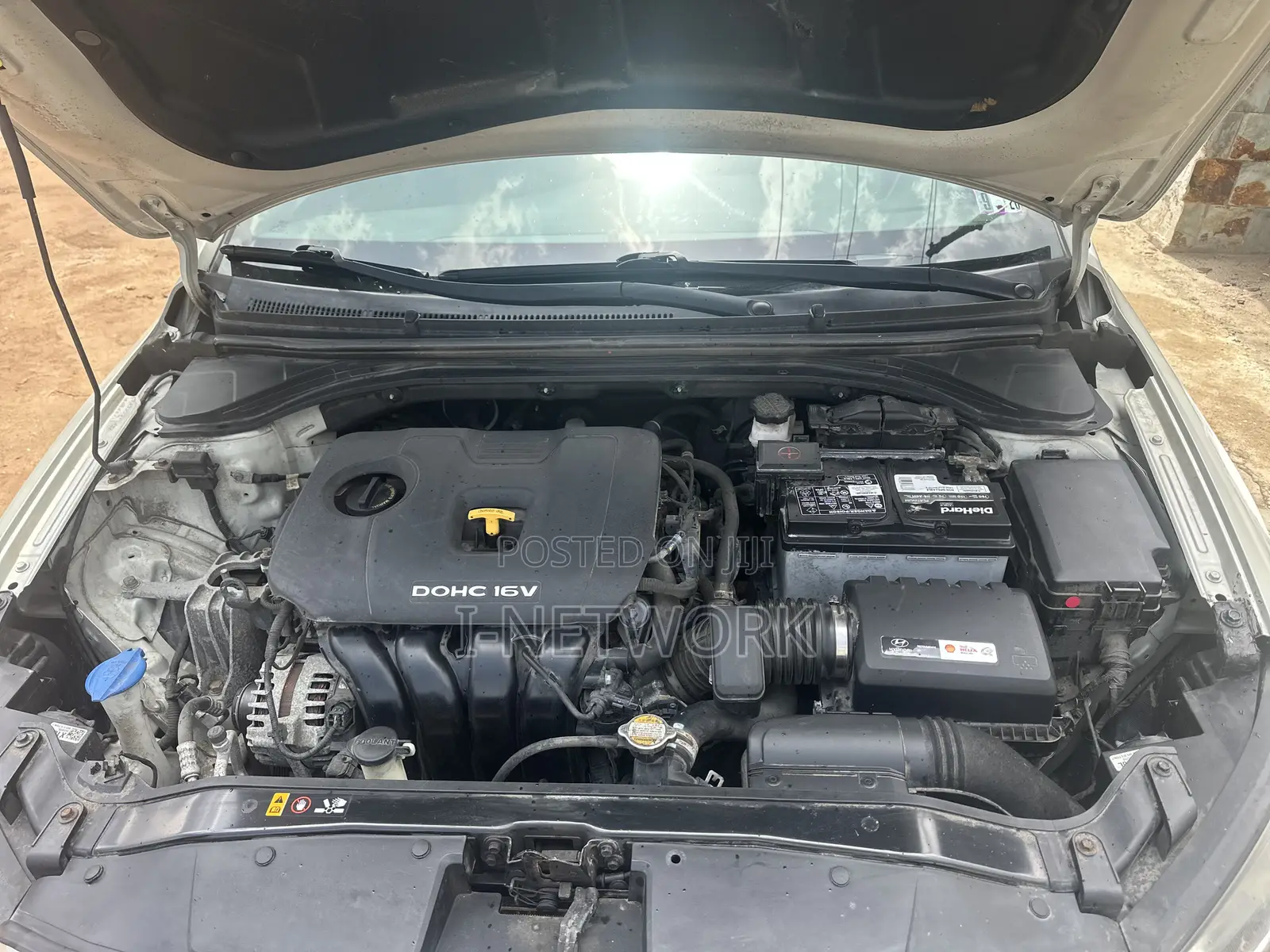 Hyundai Elantra Value Edition 2018 Gold