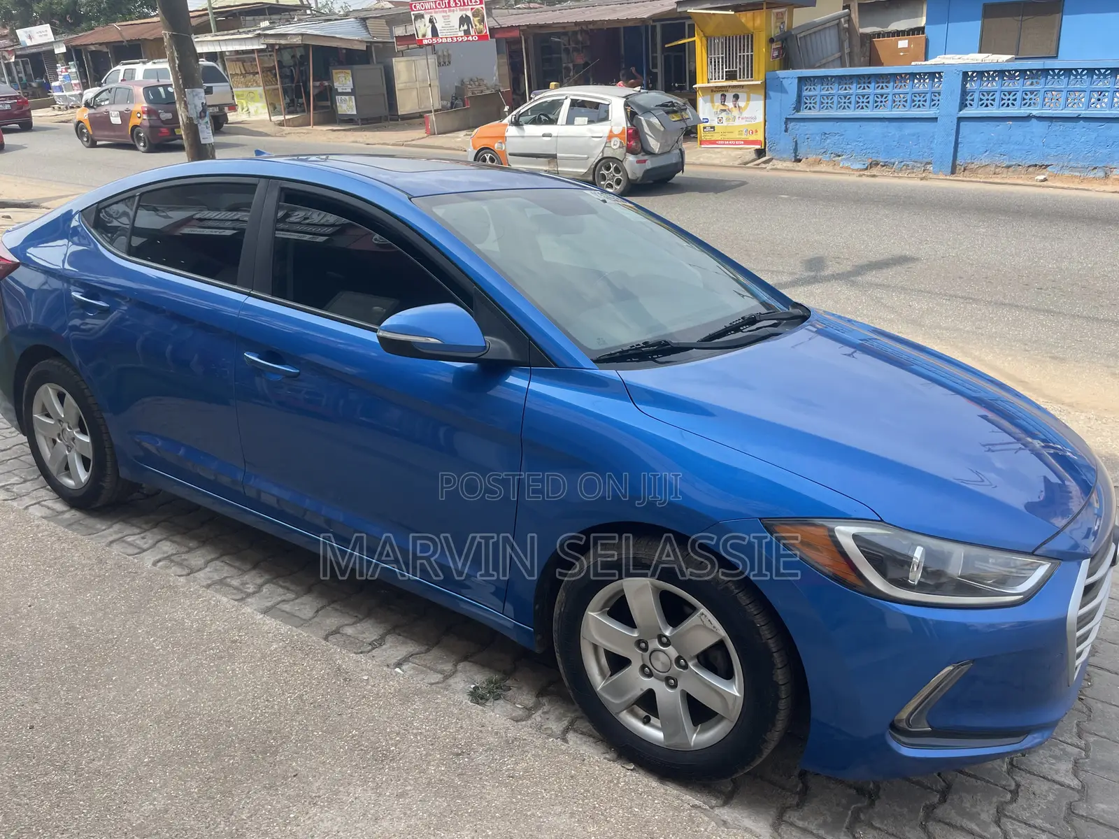 Hyundai Elantra Limited Sedan FWD (2.0L 4cyl 6A) 2017 Blue
