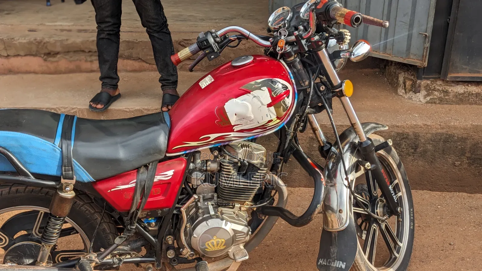 Royal RY150 2022 Red