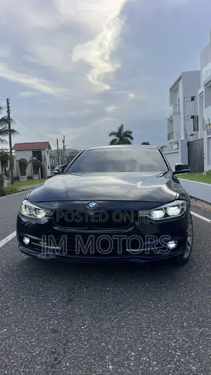 BMW 330i 2018 Black