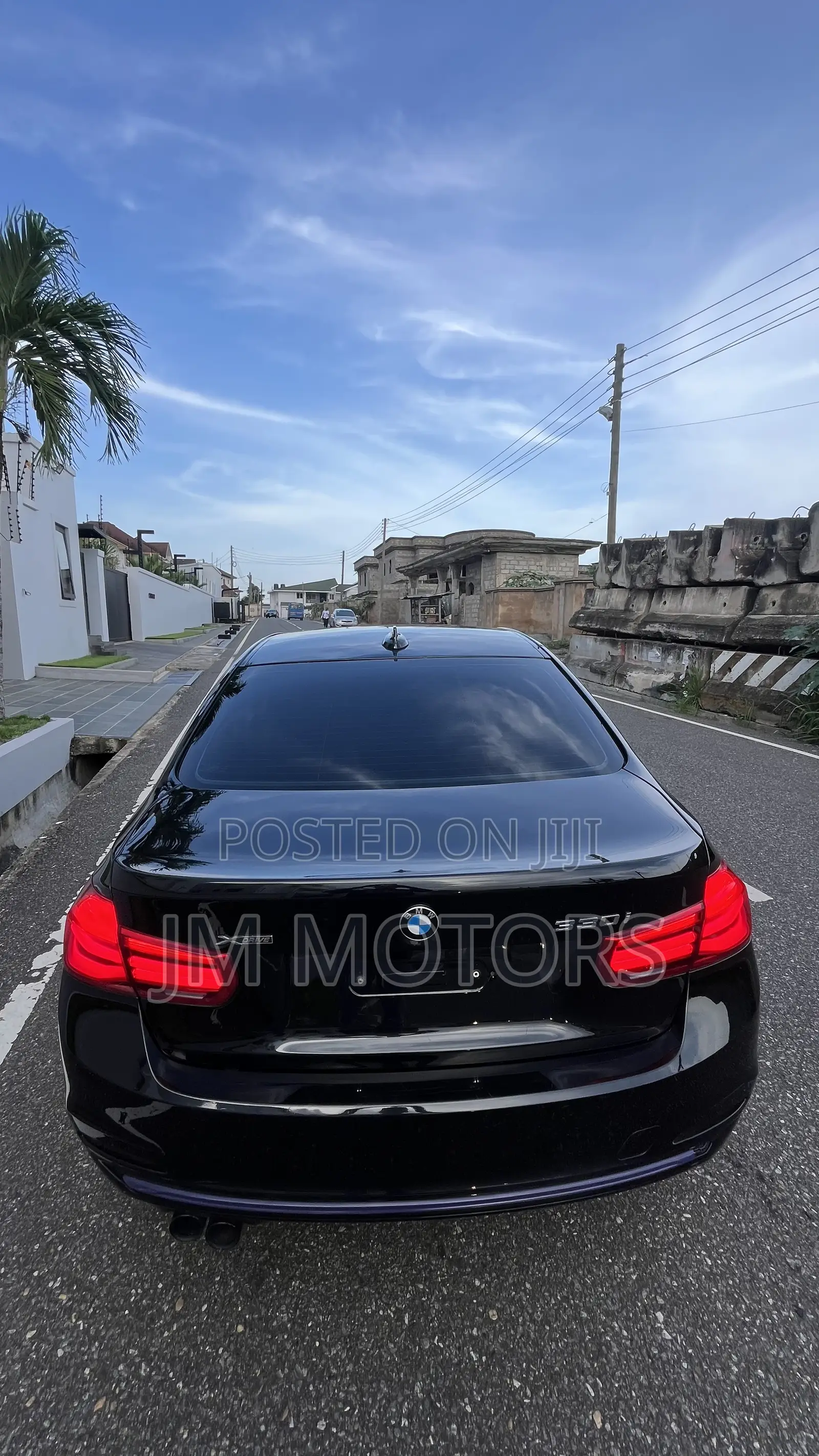 BMW 330i 2018 Black