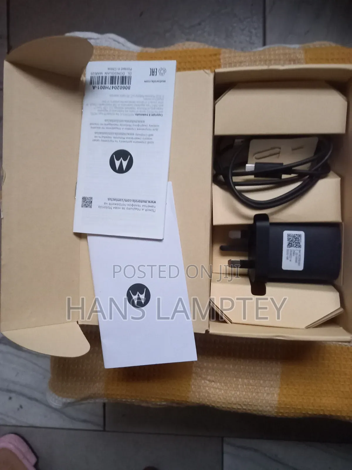 New Motorola Moto G35 128 GB Red