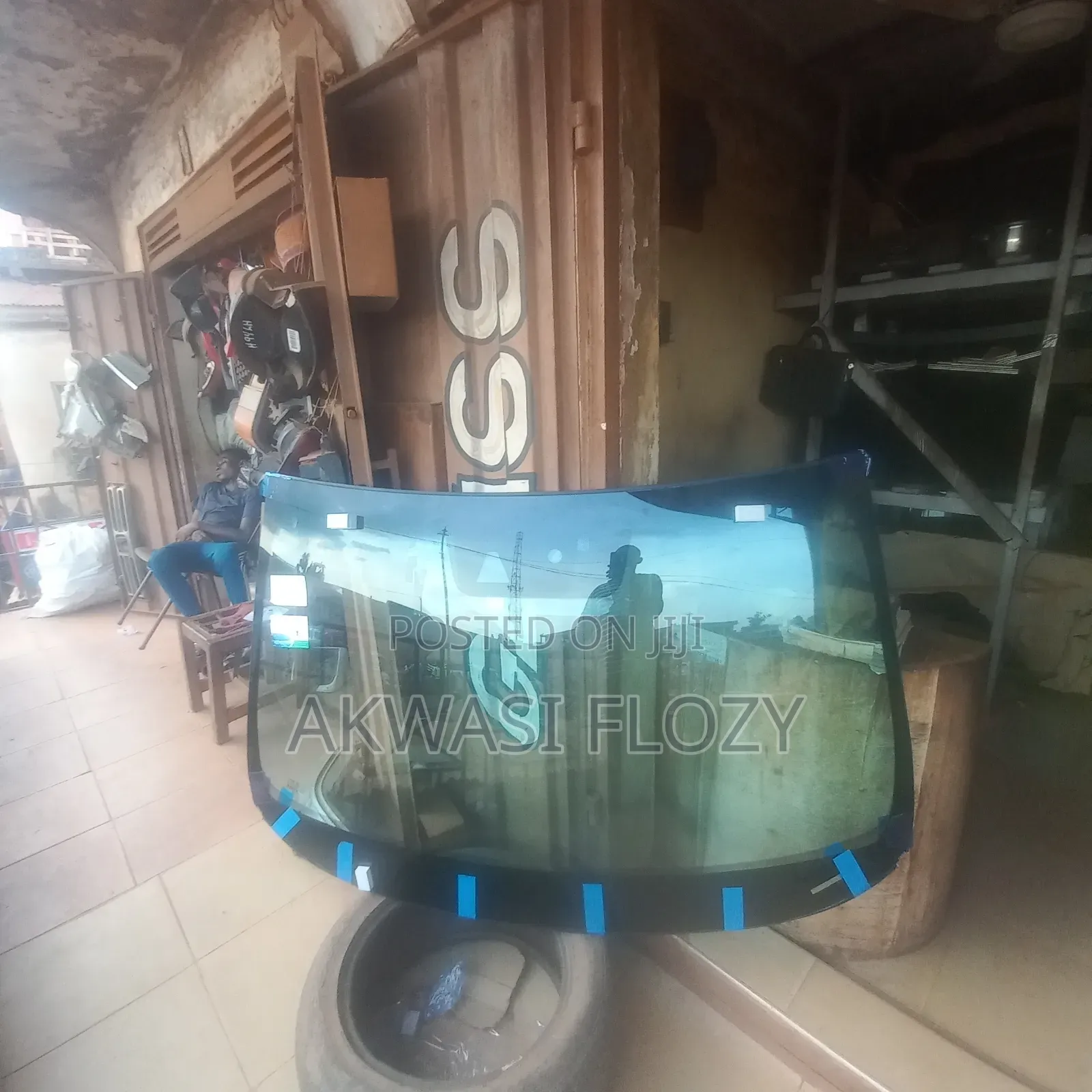 All Types of Windscreen and Door Glass
