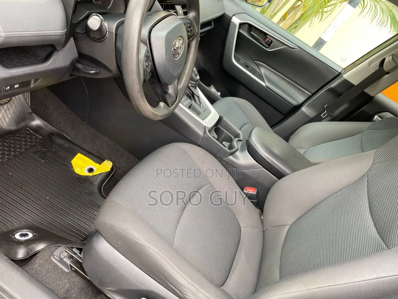 Toyota RAV4 2021 Green