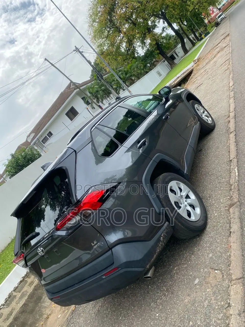 Toyota RAV4 2021 Green