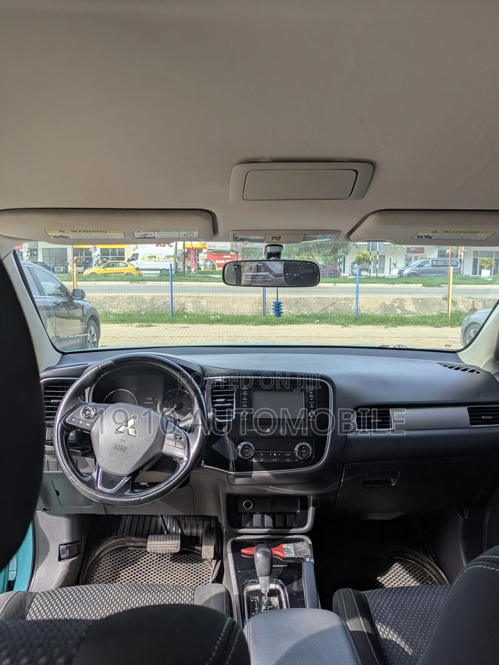 Mitsubishi Outlander 2.4 PHEV AWD 2016 Green