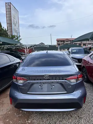 Toyota Corolla LE 2021 Gray