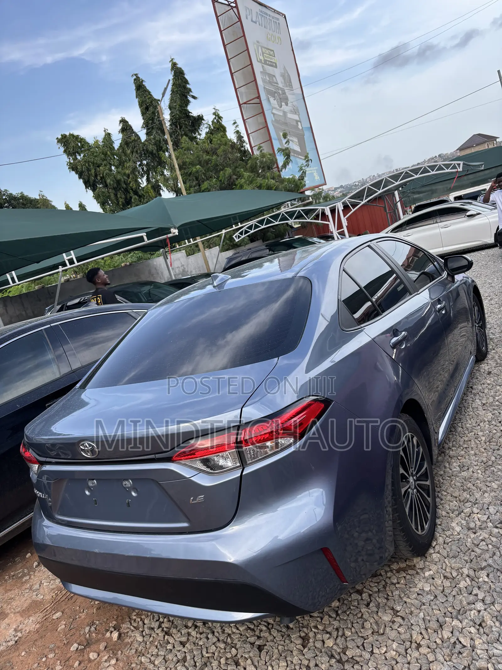 Toyota Corolla LE 2021 Gray