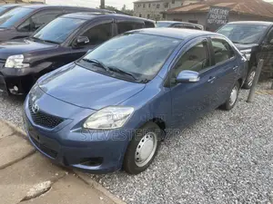 Toyota Belta 2010 Blue