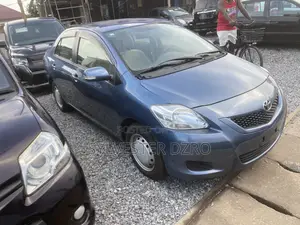 Toyota Belta 2010 Blue