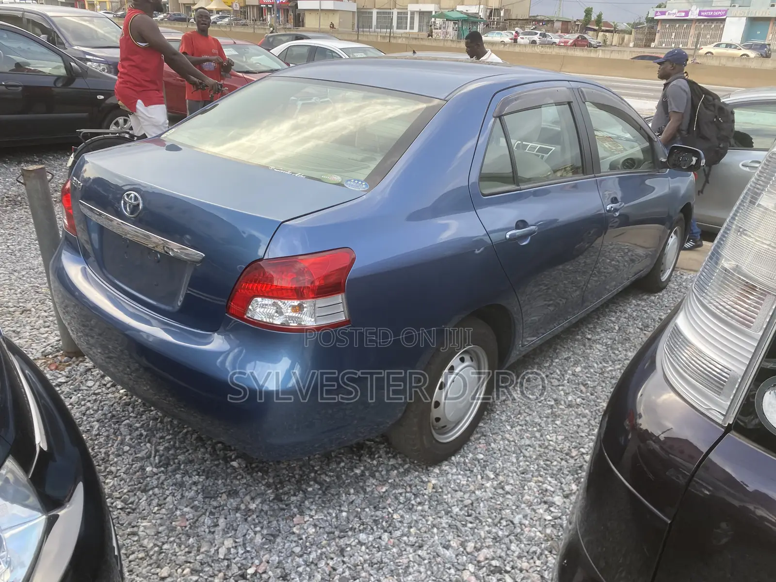 Toyota Belta 2010 Blue