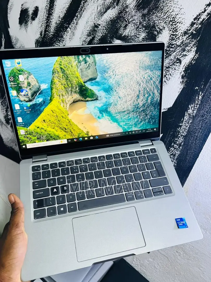 Laptop Dell Latitude 5320 16GB Intel Core i7 SSD 256GB