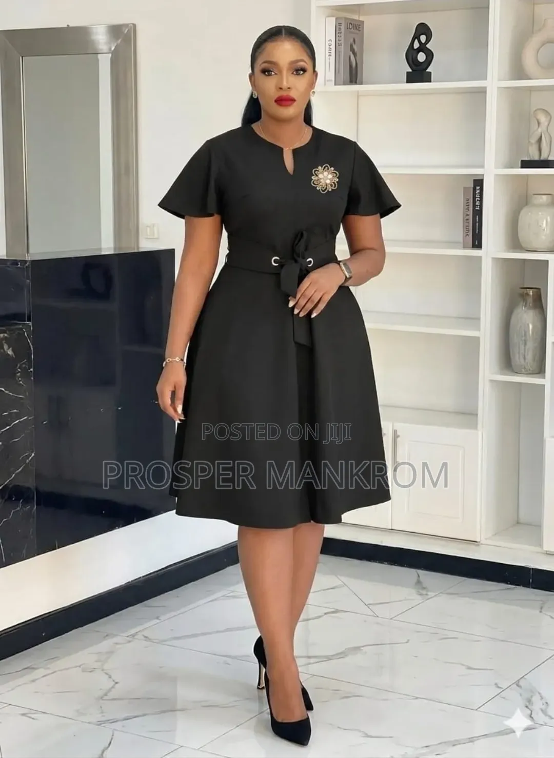 Ladies Classic Office Put On