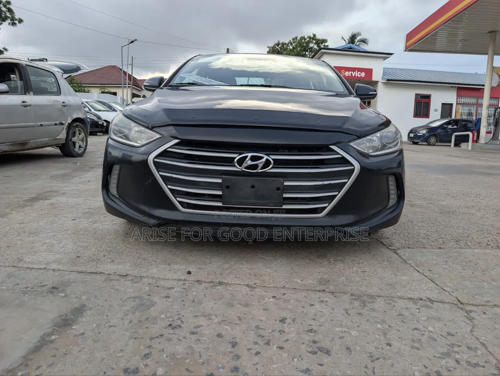 Hyundai Elantra Limited Sedan FWD (2.0L 4cyl 6A) 2017 Black