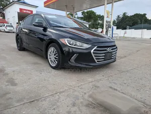 Hyundai Elantra Limited Sedan FWD (2.0L 4cyl 6A) 2017 Black