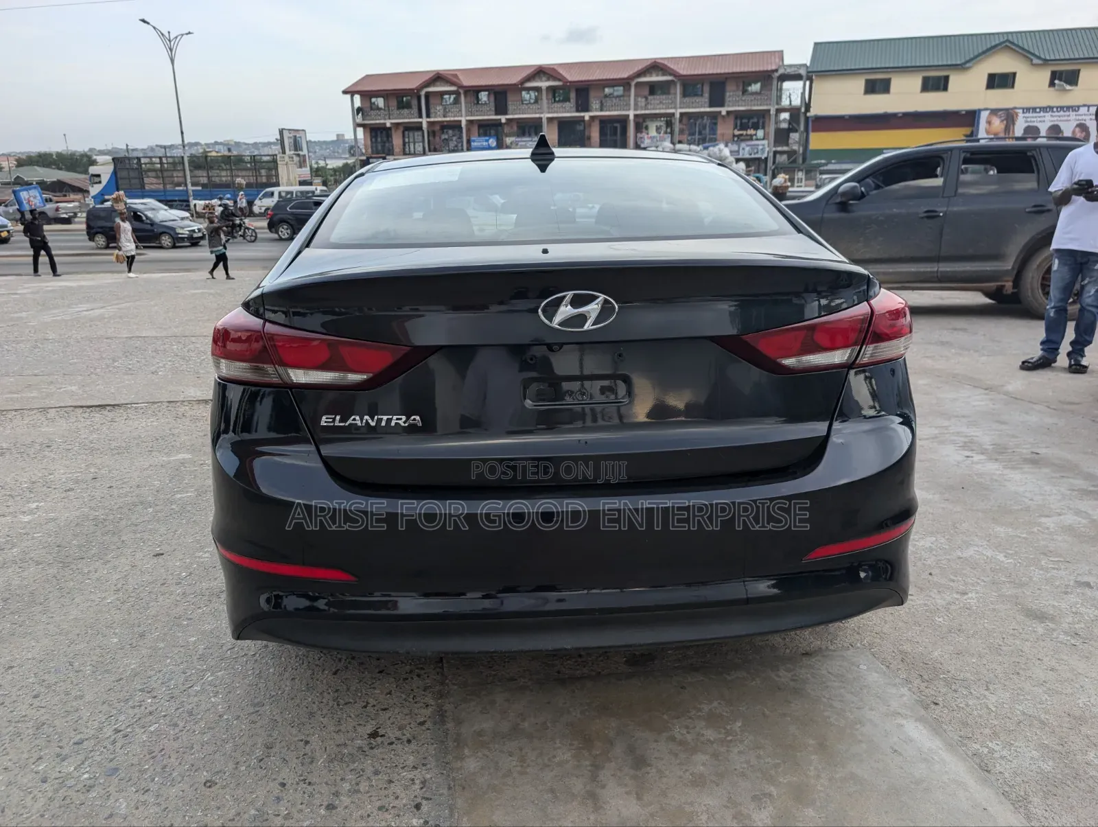 Hyundai Elantra Limited Sedan FWD (2.0L 4cyl 6A) 2017 Black