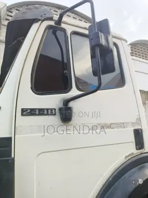 Commercial Truck Head
