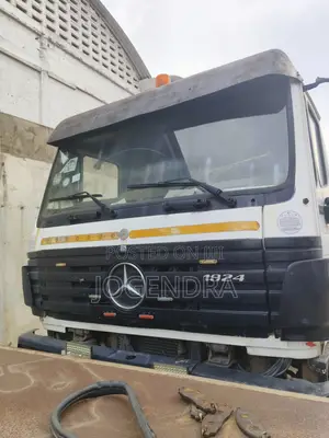Commercial Truck Head
