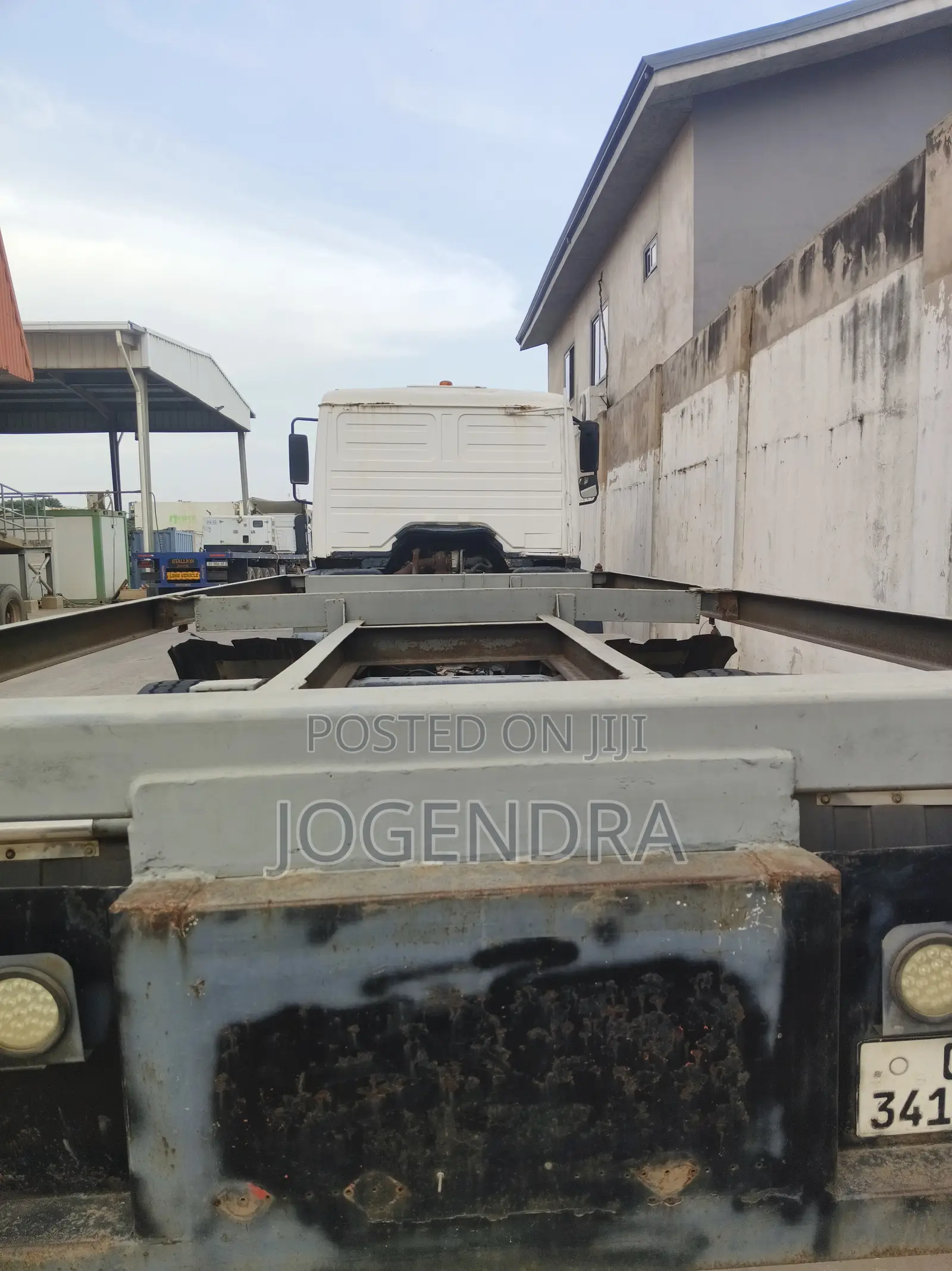 Commercial Truck Head