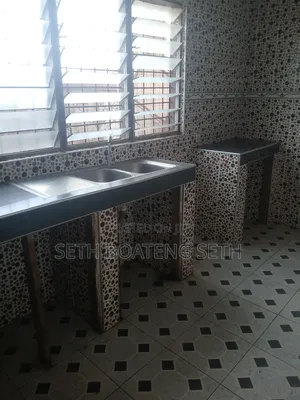 Furnished 2bdrm House in Abuakwa Dkc, Atwima Nwabiagya for rent