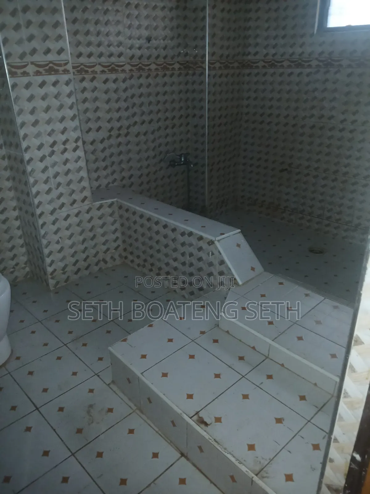 Furnished 2bdrm House in Abuakwa Dkc, Atwima Nwabiagya for rent