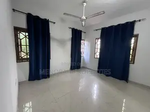 2bdrm Apartment in Lakeside Estate for rent