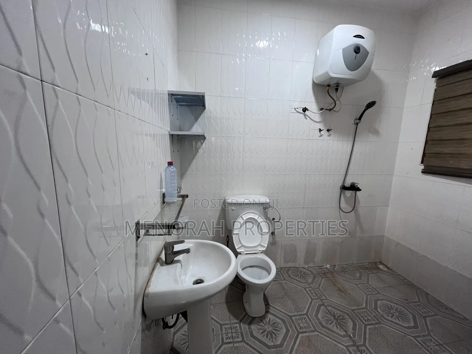2bdrm Apartment in Lakeside Estate for rent