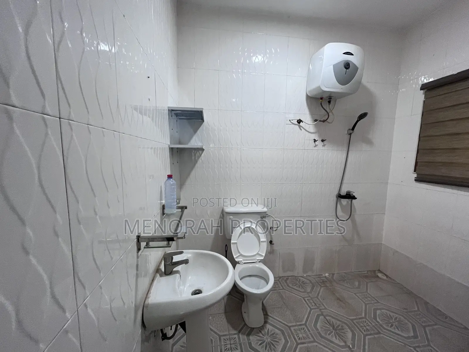 2bdrm Apartment in Lakeside Estate for rent