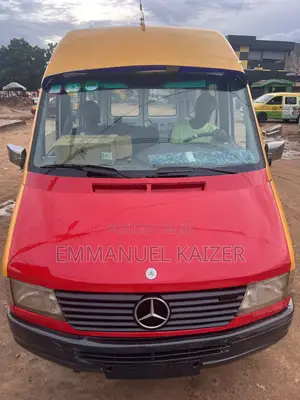 Mercedes-Benz Sprinter 2020 Yellow